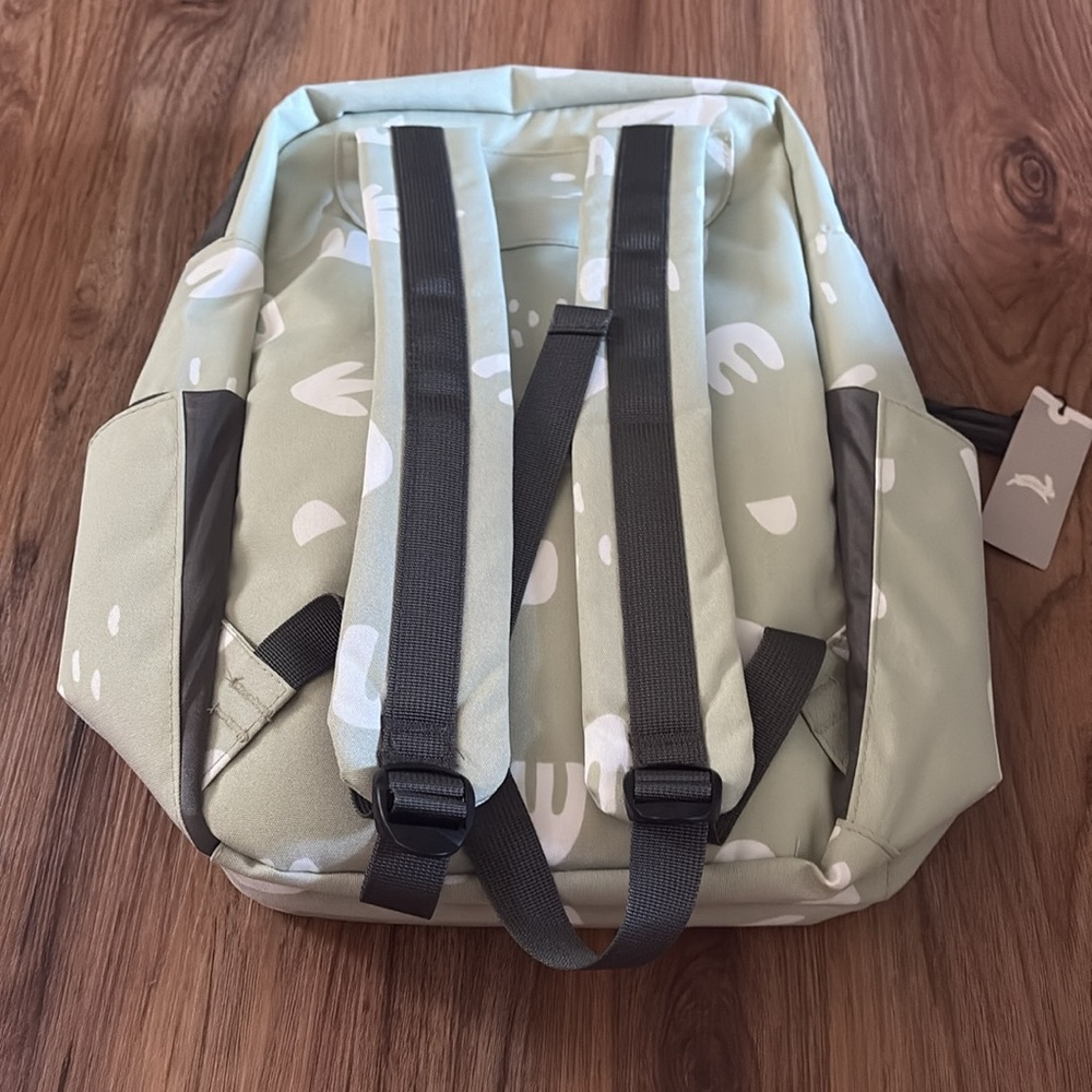 Red Rovr Roo Diaper Bag 14L - Picture 5 of 8